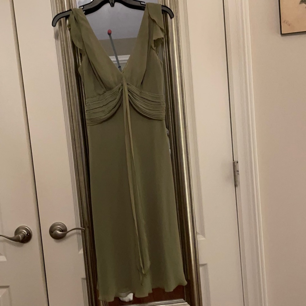 Beautiful dress!!